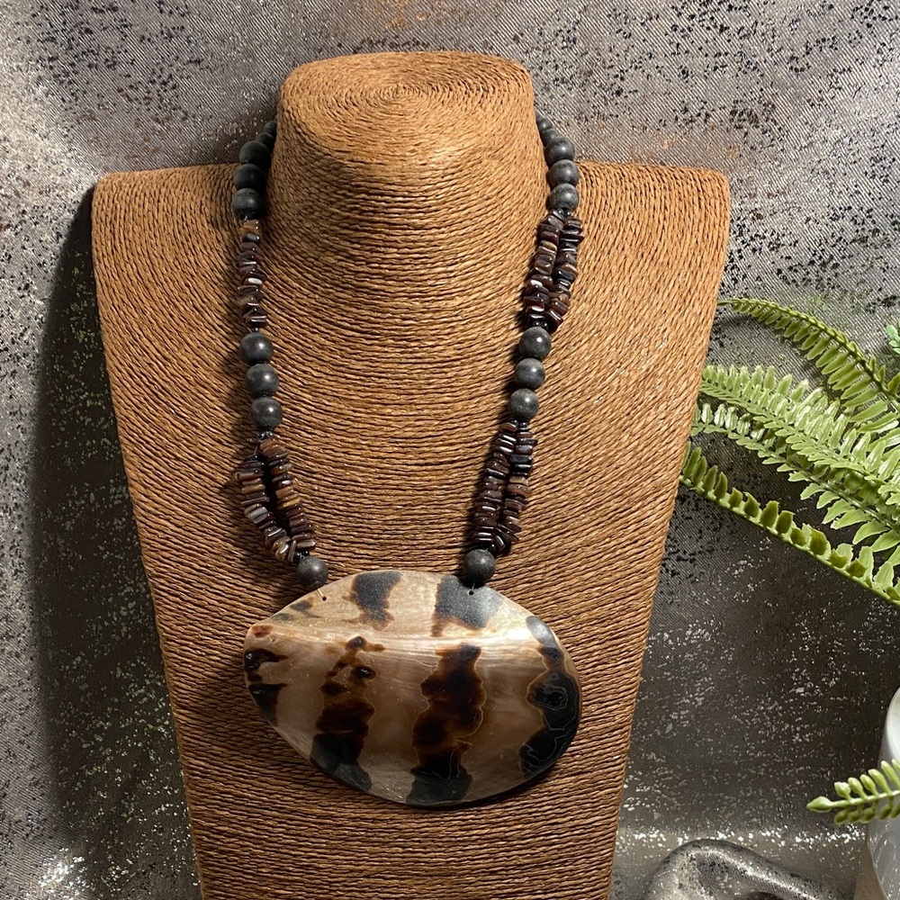 Elegant Black and Brown Beaded Necklace